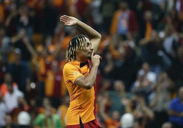 6. Galatasaray, Sacha Boey için Sporting Lizbon'dan 15 milyon euro istedi. (O Jogo)