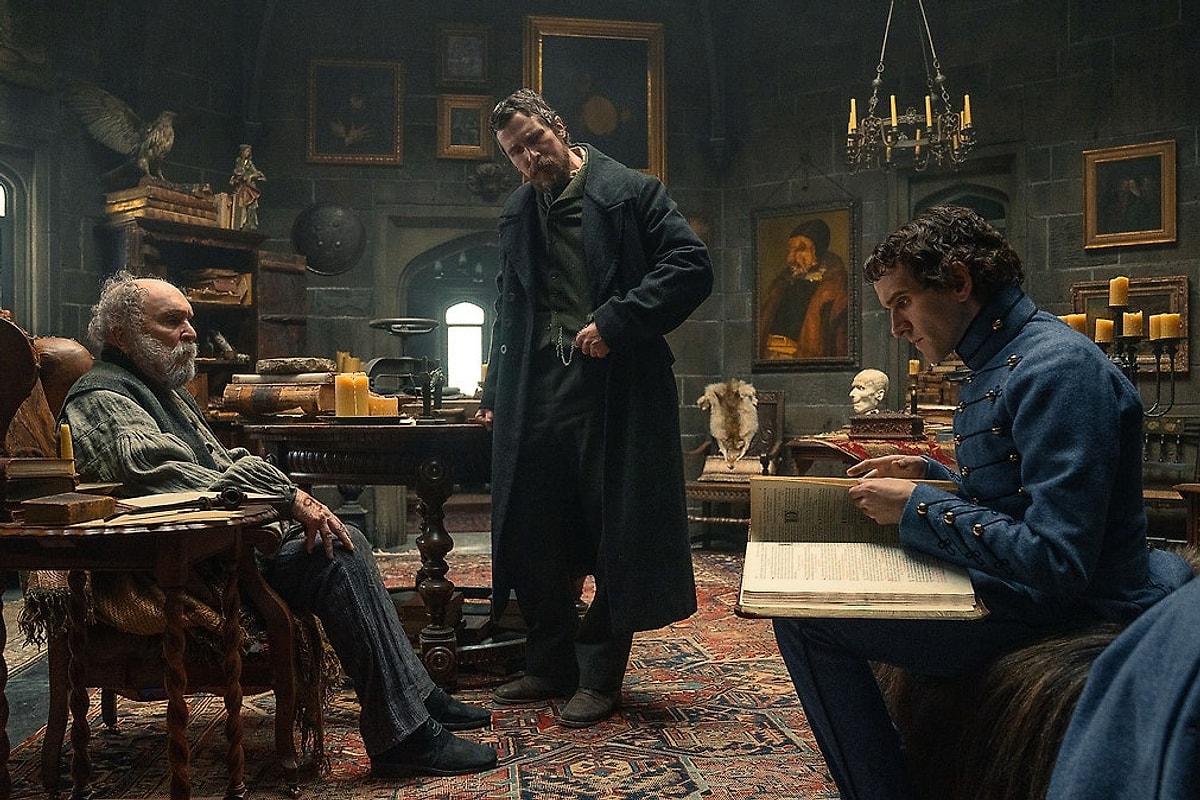 Christian Bale'ın Edgar Allan Poe ile Dedektiflik Macerasını Konu Alan