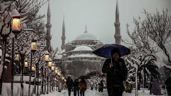 Meteoroloji uzmanlarına göre, İstanbulluların merakla beklediği kar yağışı ise şubat başında.