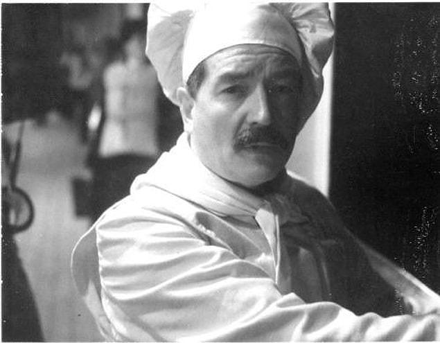4. Charles Joughin was a British-American chef who was the chief baker on the Titanic.