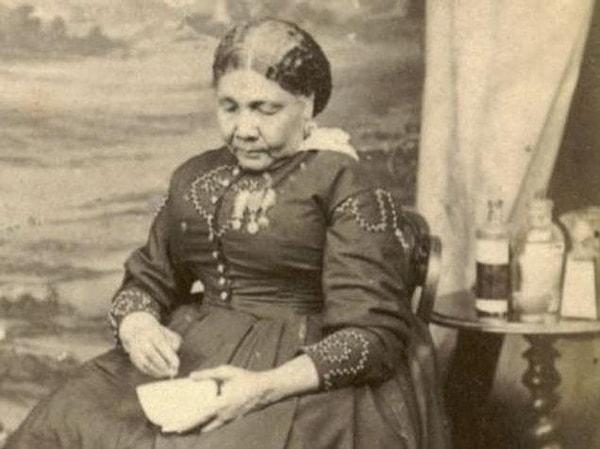 6. Mary Seacole, who was both a nurse and a businesswoman, founded the British Hotel behind the front lines during the Crimean War.