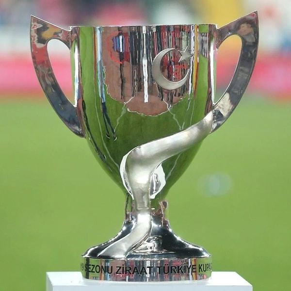 Galatasaray - Başakşehir maçının galibi ise Ankaragücü - Trabzonspor maçının galibiyle yarı finalde karşılaşacak.