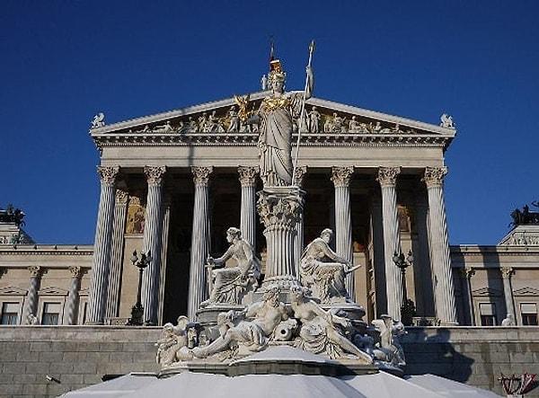 Athena Fountain, Vienna Parliament Building, Austria, Carl Kundmann, 1893-1902