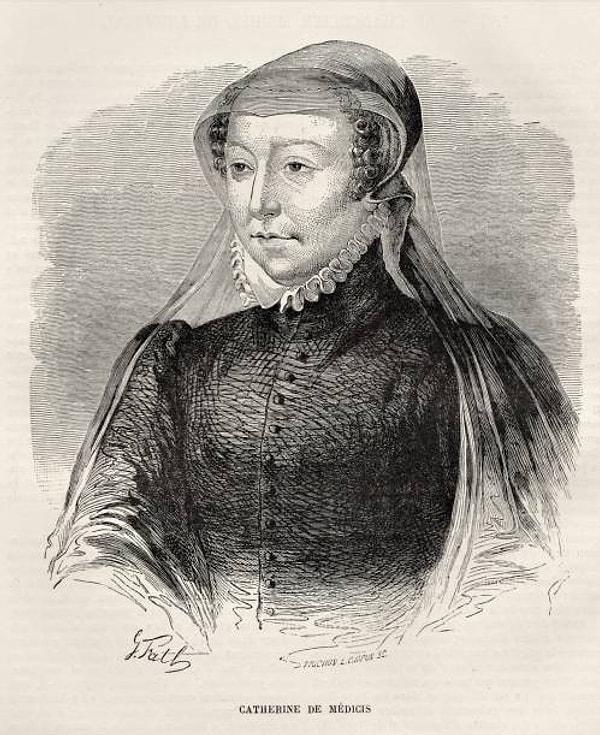 İtalya’nın köklü ailelerinden biri olan Catherine de Medici, 1533 yılında  II. Henry ile evlenerek Fransa’ya gelmiştir. Catherine de Medici Fransa’ya gelirken yanında İtalyan aşçısını da getirmiştir.
