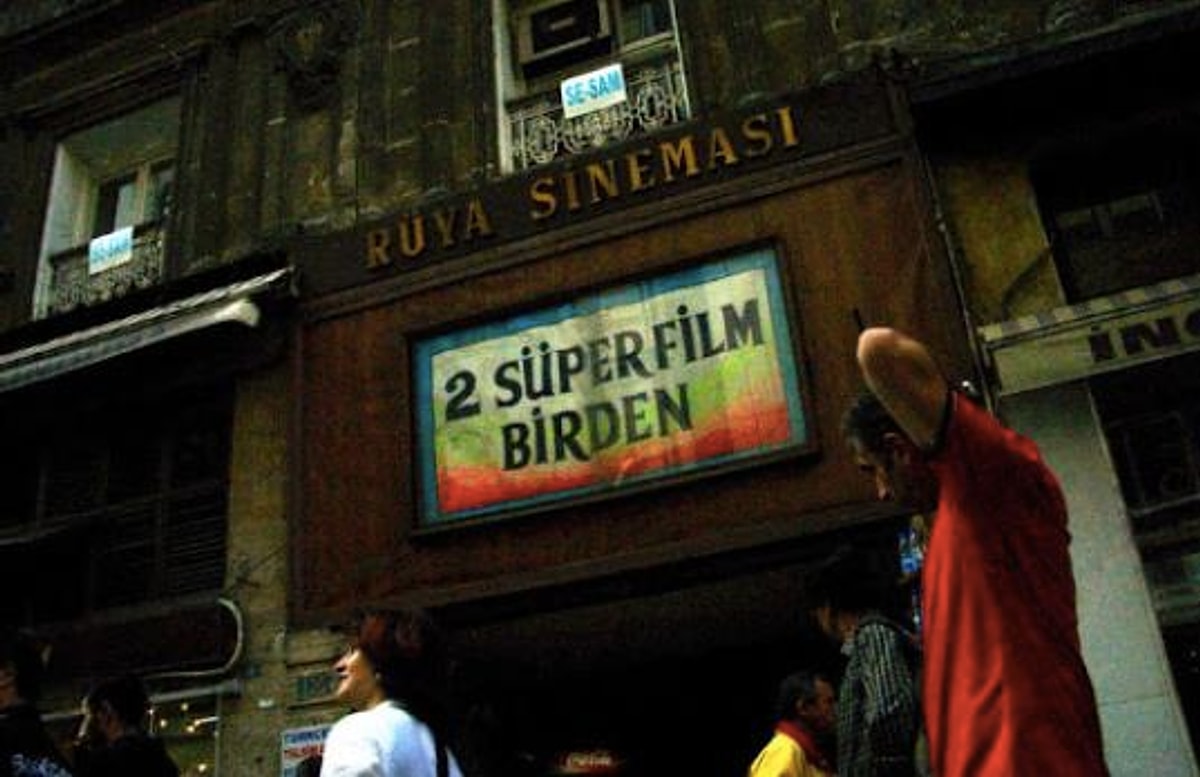 Türk Sinemasının Erotik Film Furyasıyla İlgili Çok Az Kişinin Bildiği