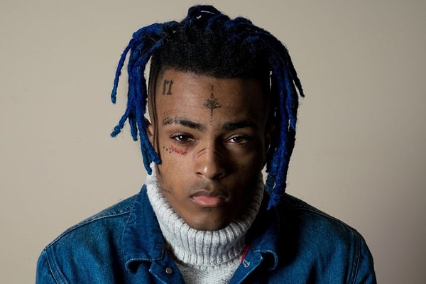 Gerçek ismi Jahseh Dwayne Ricardo Onfroy’dur.