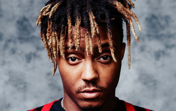 Juice WRLD, 1998 yılında doğmuştur.