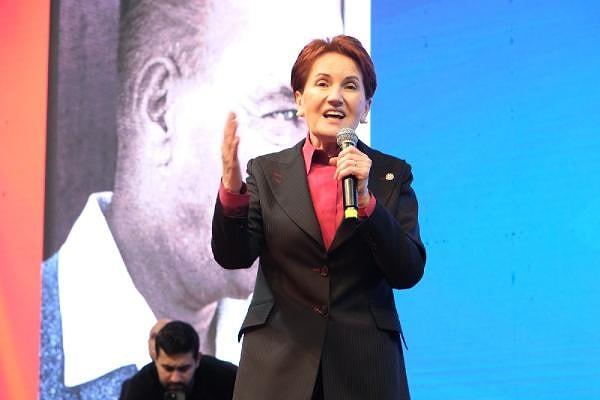 İYİ Parti Genel Başkanı Meral Akşener, Samsun'da Mustafa Dağıstanlı Spor Salonu'nda düzenlenen partisinin 3'üncü Olağan İl Kongresi'nde konuştu.