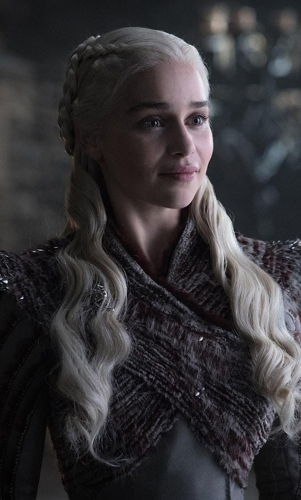 Game of Thrones dizisindeki "Daenerys Targaryen" karakterine benzetildi.