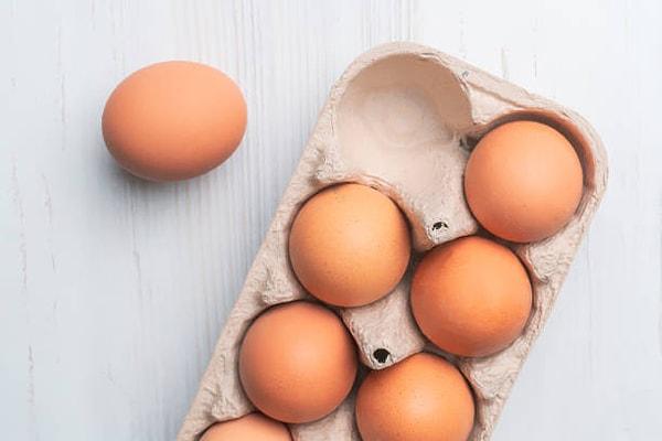A Vitamini, D Vitamini vb. gibi bir dizi besin maddesi sunar. Yumurtalar, büyüklüğüne ve kütlesine göre xs, küçük, orta, büyük ve jumbo olarak sınıflandırılır.