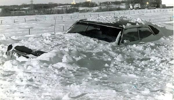 15. 1972 yılı Şubat ayında İran'ı en ölümcül kar fırtınası vurdu: 4.000'den fazla insan yaşamını kaybetti ve 200 köy yerle bir oldu.