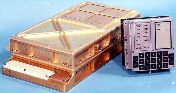 2. Yeni nesil cep telefonları, Ay'a yapılan seferde kullanılan Apollo Kılavuz Bilgisayarı'ndan daha gelişmiş!