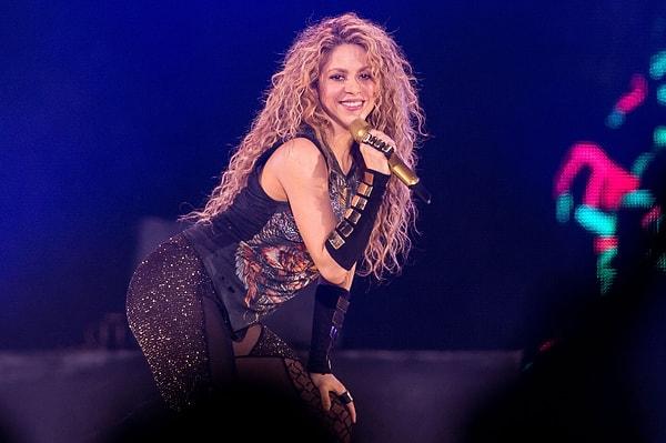 Marca gazetesinin haberine göre, Shakira 2 Şubat'ta yeni bir şarkı daha çıkaracak.