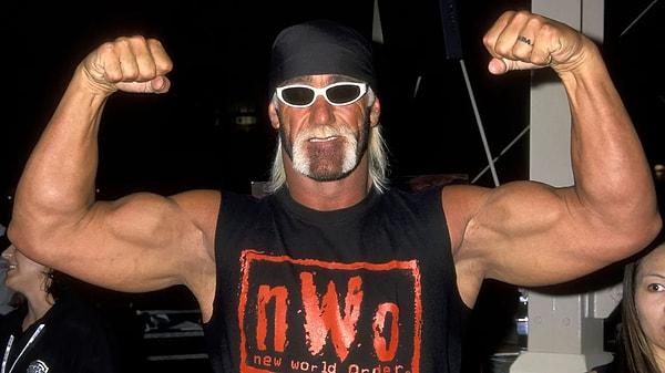Dünyanın en popüler güreşçisi olarak nitelendirilen Hulk Hogan'dan hayranlarını üzen bir haber geldi.