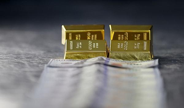 Ons altın, sınırlı da olsa yükselirken, gün sonunda 1.845 dolardan, gram altın ise Kapalıçarşı'da 1.120 liradan işlem gördü. Dolar/TL, 18,88 seviyesinden işlem görürken, euro/TL de 20,02 seviyesinden karşılık buldu.