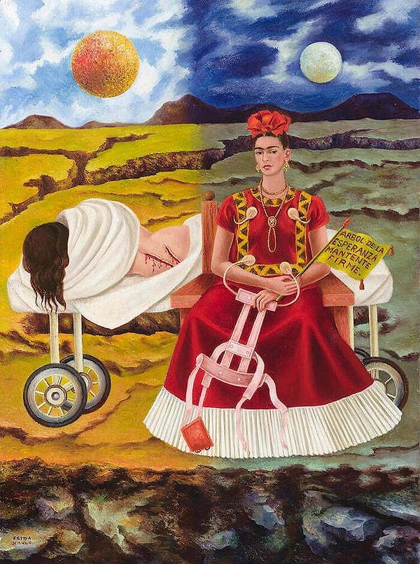 Latin Amerika'da ise sürrealizm, kişisel sanatsal üslubu olan Frida Kahlo gibi sanatçıların çalışmalarında sesini buldu. "Umut ağacı" anlamına gelen Arbol de la Esperanza'da (1946), Kahlo gerçek bir ağacı değil, alışılmadık bir manzarada geçen ikili bir otoportreyi resmeder.