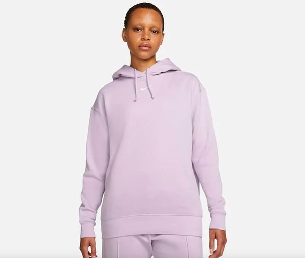 6. Nike Sportswear Collection Essentials Oversized Hoodie Kadın Sweatshirt