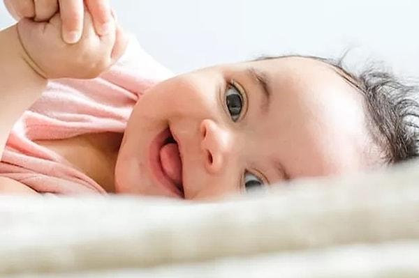9. Bebekler kahkaha atarken aniden duraksar. Bunun sebebi çok fazla mutluluk yüklemesi yaşamalarıdır.
