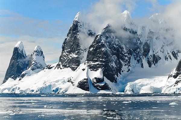 1. Antarktika yerlilerin bulunmadığı tek kıtadır.