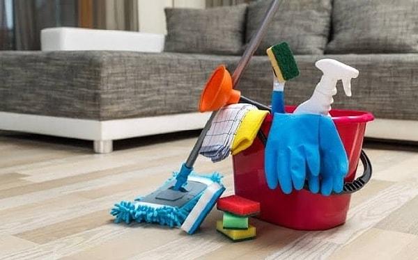 11. Eve temizlikçi geleceği zaman ayıp olmasın diye önceden temizlik yapıyor musun?