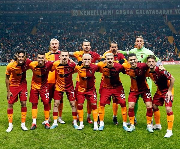 Bu sonuçla Galatasaray puanını 51 yaptı. Ligin son sırasında bulunan Ümraniyespor ise 14'te kaldı.