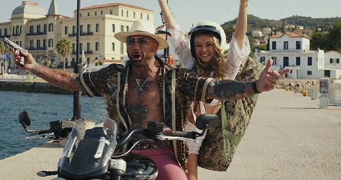 Саундтрек Стеклянной луковицы: все песни в фильме Достать ножи 2