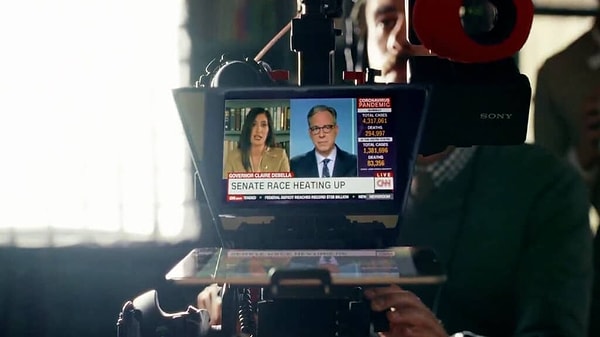 Когда именно каждая песня играет в Glass Onion