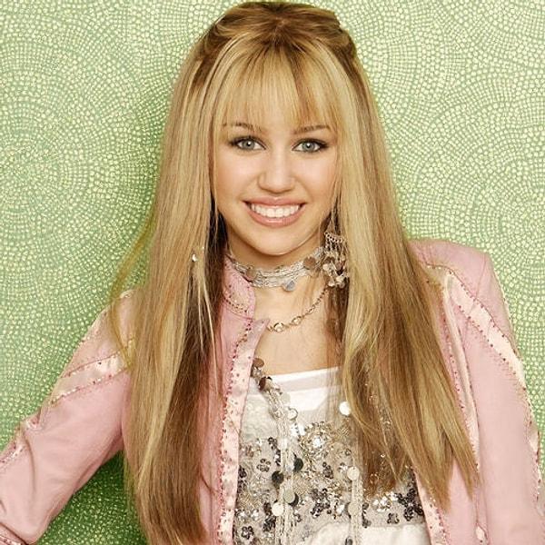 Kendisini Hannah Montana olarak tanıdığımız Disney yıldızı Miley Cyrus ise, birkaç yıl önce Ellen DeGeneres programının sunucusu olmuş ve Idina Menzel'i konuk alarak Frozen hakkında birkaç soru sormuştu.