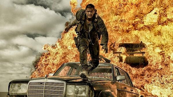 9. "Mad Max: Fury Road" (2015) filminde tanker sahnesi