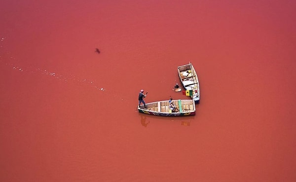 1. Retba Gölü/Lac Rose-  Senegal