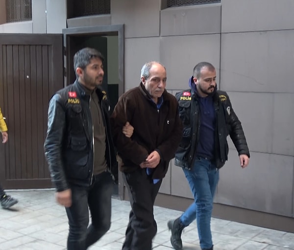 Kazadan sonra polis ekiplerince gözaltına alınan İETT otobüsü şoförü Sefer Baldan emniyetteki işlemlerinin ardından Bakırköy Adalet Sarayı'na sevk edildi.