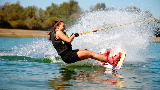 Kano, Rafting, Kitesurf: Heyecanın Doruklarda Yaşandığı 8 Su Sporu