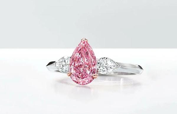 12. Anna Kournikova 11 karat Argyle Diamonds: 2,5 milyon dolar