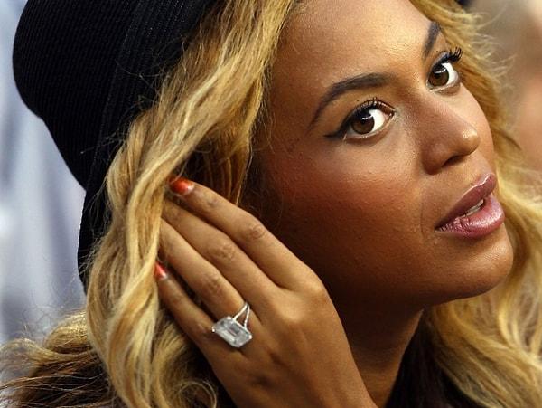 6. Beyoncé 18 karat Lorraine Schwartz: 5 milyon dolar