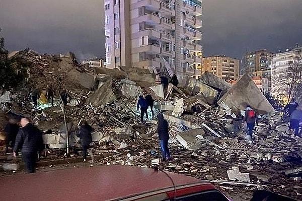 Merkez üssü Kahramanmaraş'ın Pazarcık ilçesi olan 7.4 büyüklüğündeki deprem ağır hasarlara yol açtı.