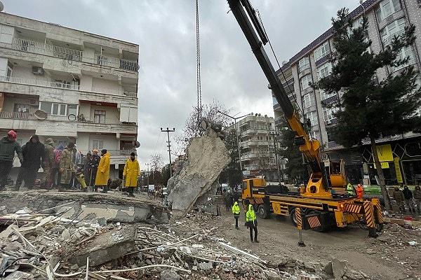 TMB, iş makinelerini deprem bölgesine yönlendirme çağrısında bulundu.