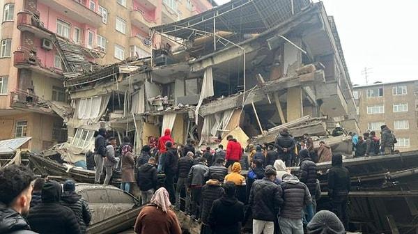 Bölgede artçı depremler devam ederken saat 13.24'te Kahramanmaraş'ın Elbistan ilçesinde 7.5 büyüklüğünde bir deprem daha meydana geldi. Deprem çevre iller ve birçok farklı bölgeden de hissedildi.
