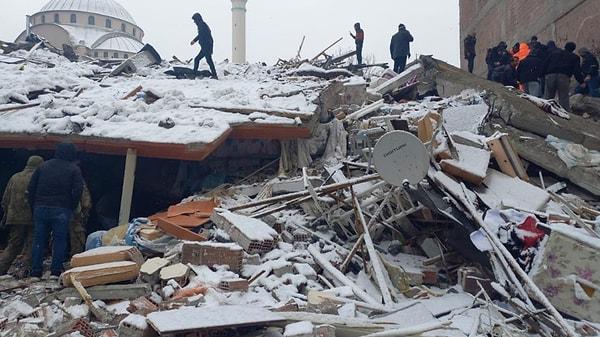 10.11 - Malatya'nın Pütürge ilçesinde 5.5 büyüklüğünde deprem meydana geldi.