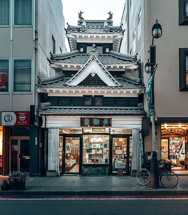 10. Книжный магазин в городе Матсумото