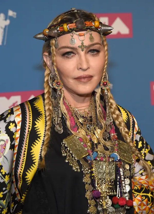 Затем она процитировала Бейонсе: «Вы не сломаете мою душу». Певицу поддержали многие поклонники и друзья