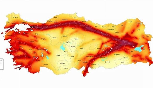 Türkiye'de yaşanan depremin ardından vatandaşlar tarafından kendi bölgelerinin riskli olunup olunmadığı merak ediliyor.