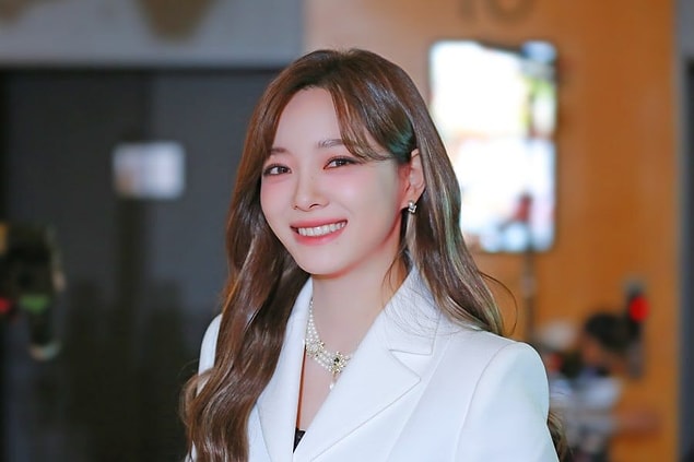 G�ney Koreli �nl�ler T�rkiye'ye Yapt�klar� B�y�k Ba���larla Sevenlerinin G�zlerini Doldurdu