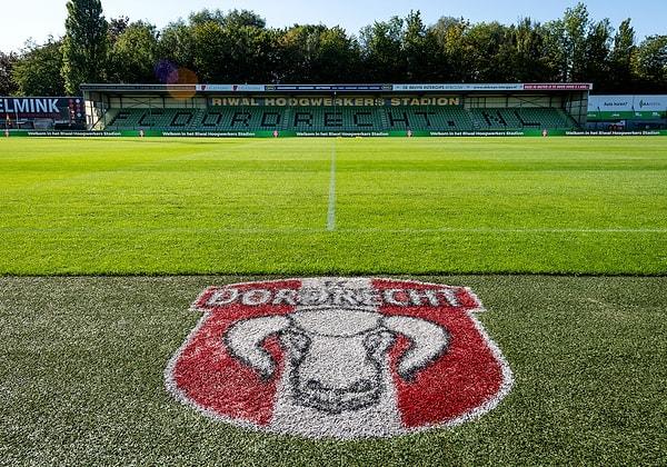 FC Dordrecht'in yatırımcıları arasında Türk yatırım şirketi SPORTTZ Spor Yatırımları A.Ş. de bulunuyor.