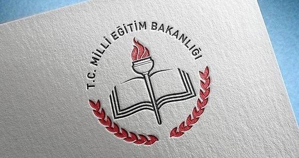 Kahramanmaraş'ta yaşanan deprem felaketi sonrasında ilkokul, ortaokul ve lise seviyesindeki eğitim kurumları 20 Şubat'ta kadar tatil edilmişti.