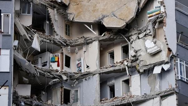 Kahramanmaraş, Adana, Adıyaman, Gaziantep, Hatay, Kilis, Malatya, Osmaniye ve Şanlıurfa'da etkili olan depremin bilançosu Diyarbakır'da da ağır oldu.