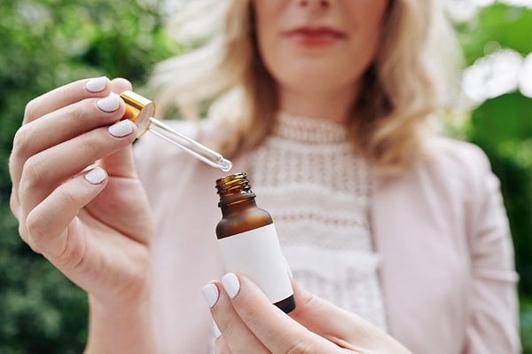 Retinol Ürünü Seçerken Nelere Dikkat Edilmeli? - 2026