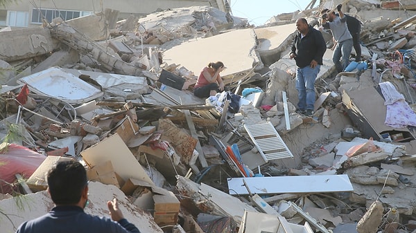 6 Şubat günü Kahramanmaraş Pazarcık merkezli gerçekleşen ve büyük bir yıkıma neden olan iki büyük depremde binlerce insan hayatını kaybetti.