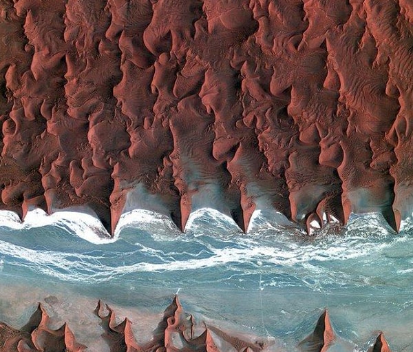 17. Шоколадные берега пустыни Намиб: