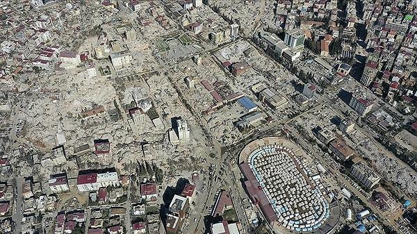 Kahramanmaraş'ın Pazarcık ve Elbistan ilçeleri merkezli 6 Şubat'ta meydana gelen depremlerde can kaybı 11'inci gün itibarıyla 36 bini aşmış durumda.