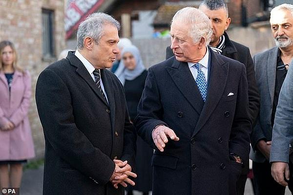 Kral Charles’ın Hounslow ziyaretinde kendisine eşlik eden isimlerden biri de Türkiye'nin İngiltere Büyükelçisi olan Ümit Yalçın oldu.